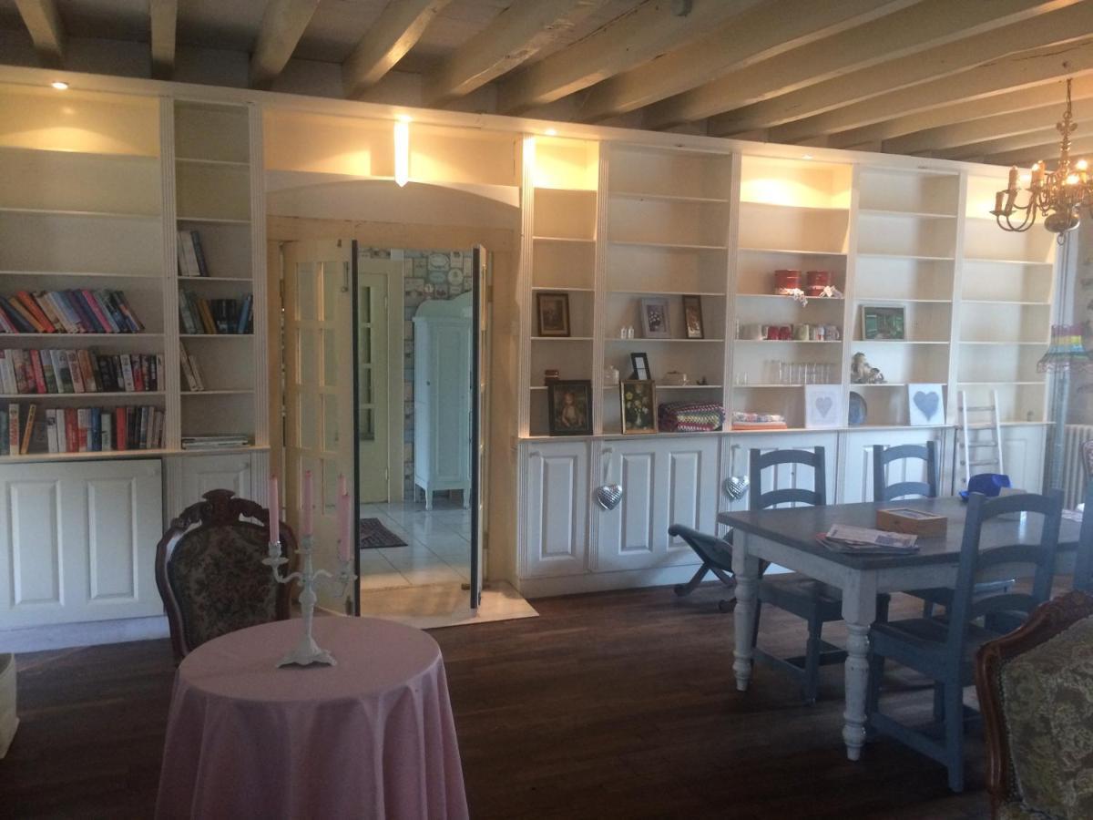 Chambres D'Hotes La Chaumiere Coulonges  ภายนอก รูปภาพ